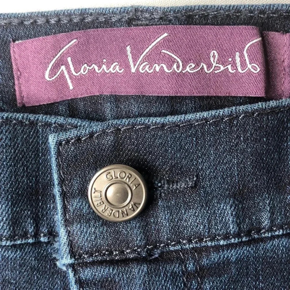 Gloria Vanderbilt Women’s Amanda Slimming Jeans - Picture 5 of 9